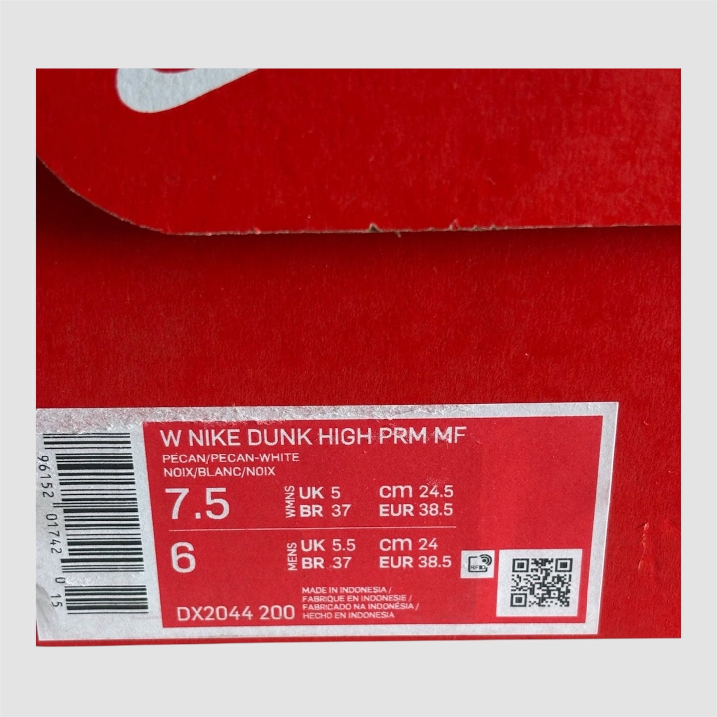 Nike Dunk High tamanho 38,5 Novas