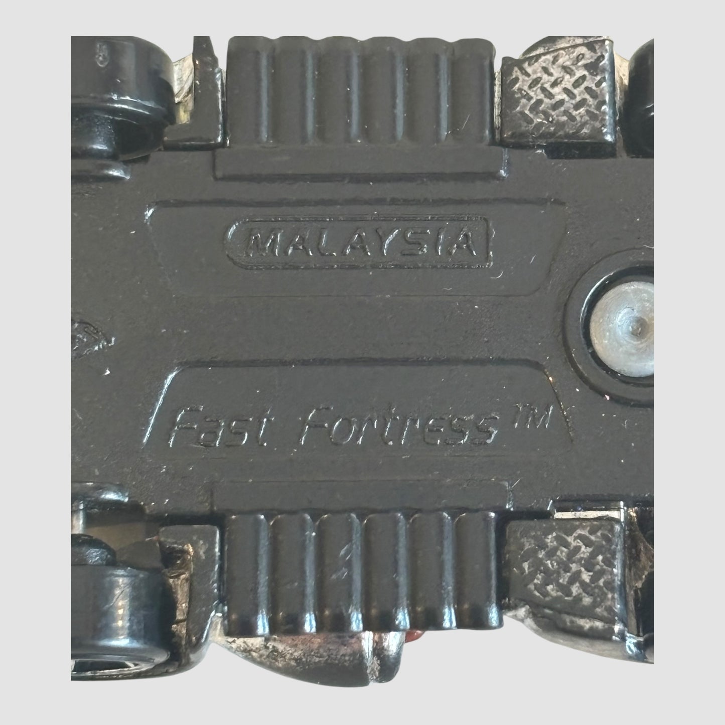 Carro HotWheels Fast Fortress