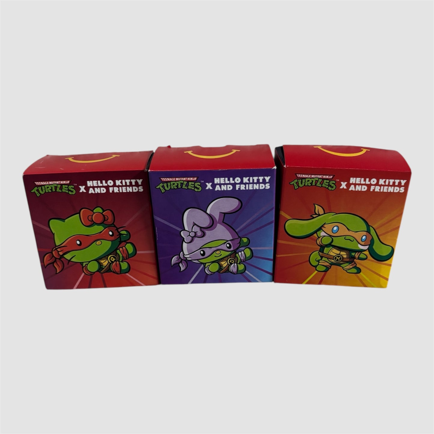 3 Brinquedos McDonald's Hello Kitty x Turtles