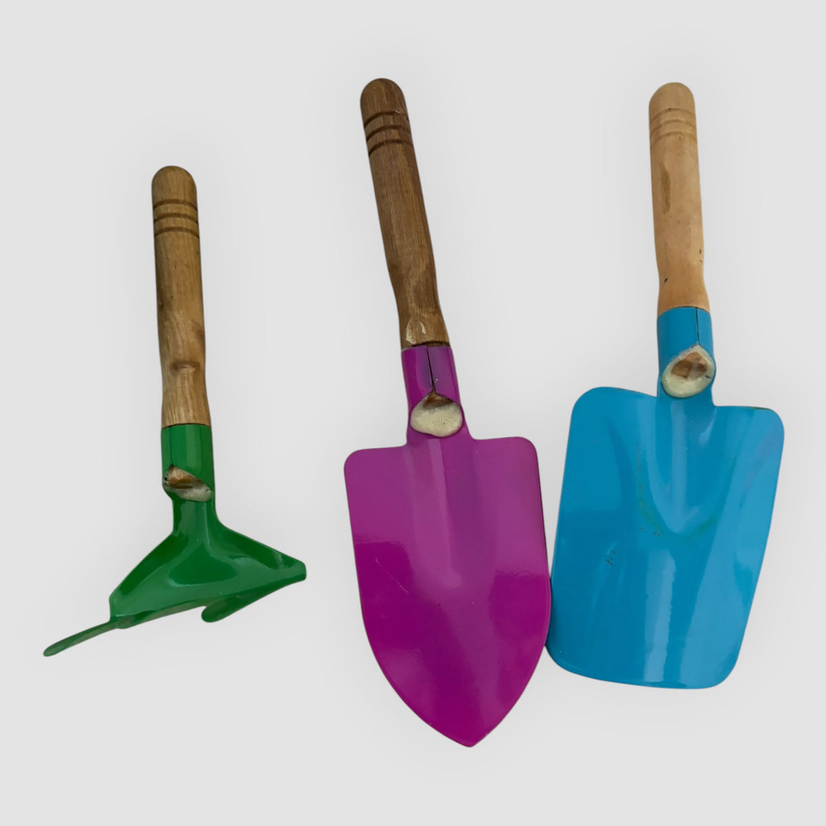 Conjunto de Praia Infantil – Balde + Pá + Ancinho + Pá de Jardim