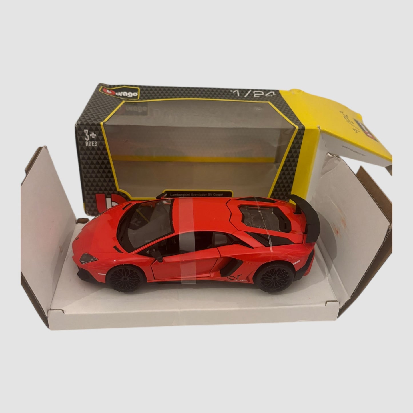 Bburago Lamborghini Aventador SV Coupé 1:24 (Vermelho)