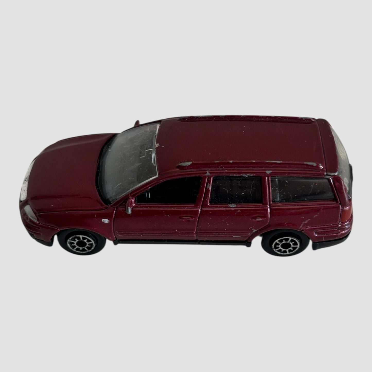 Volkswagen Passat Variant Welly miniatura carrinha