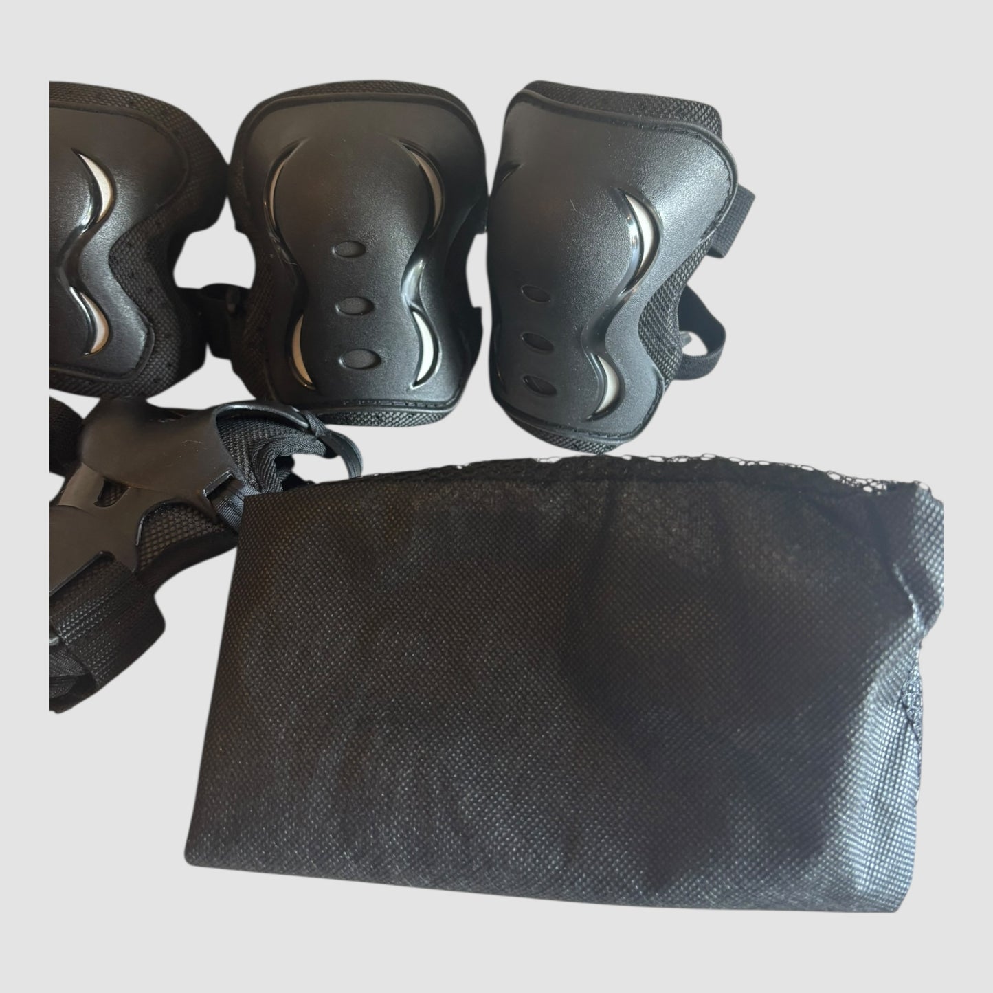 Conjunto de Proteções para Patins Skate e Trotinete Preto