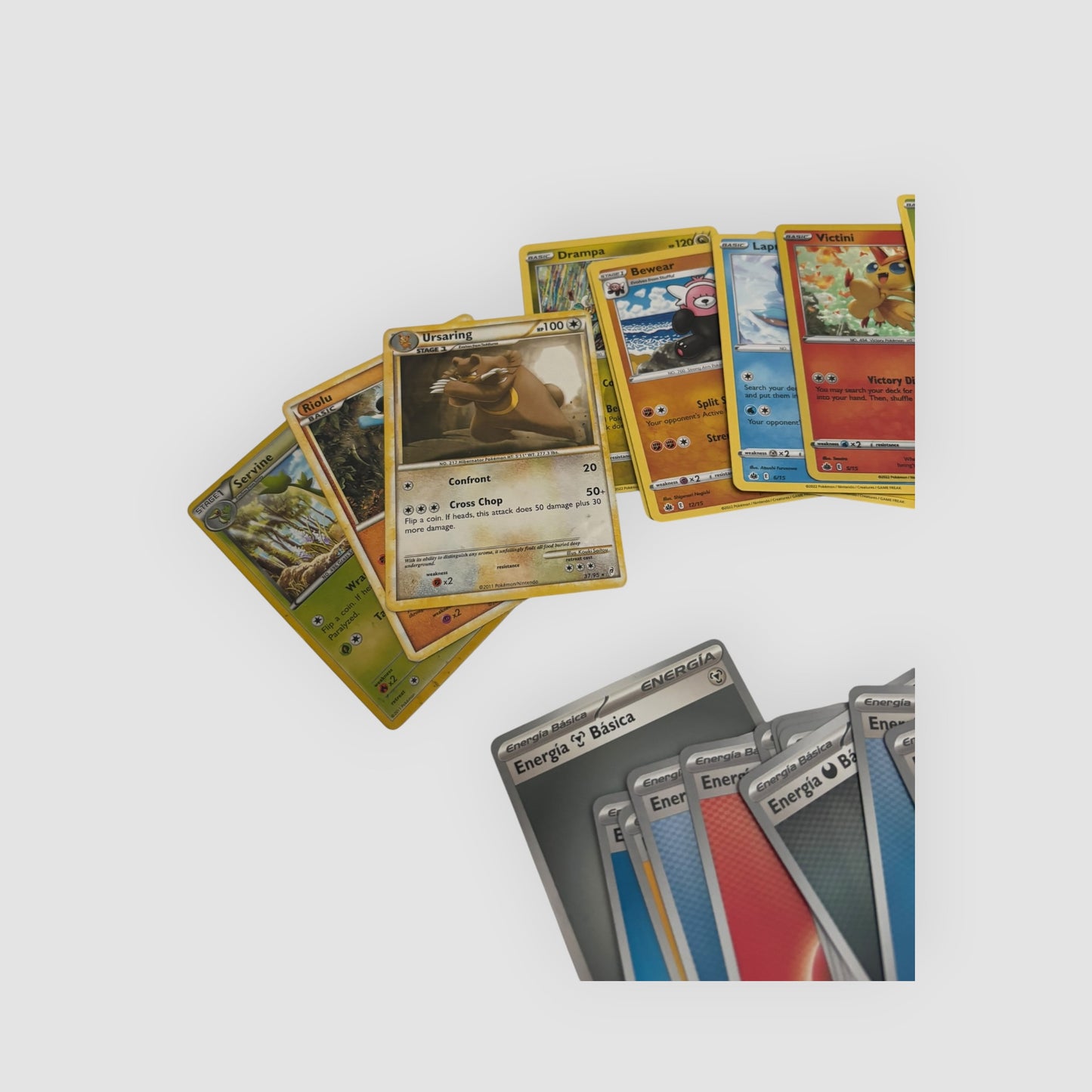 Pokémon TCG - Lote 12 Cartas + 15 Energias