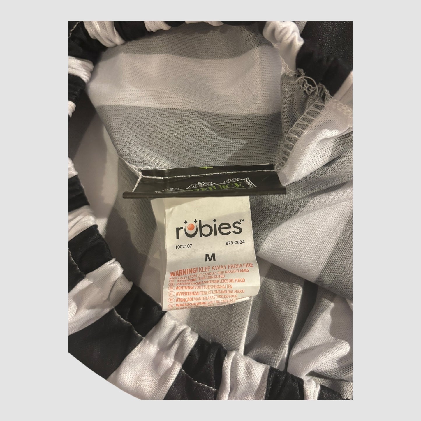 Fato Beetlejuice Adulto – Camisola e Calças às Riscas Preto e Branco (Oficial/Licenciado) Rubies