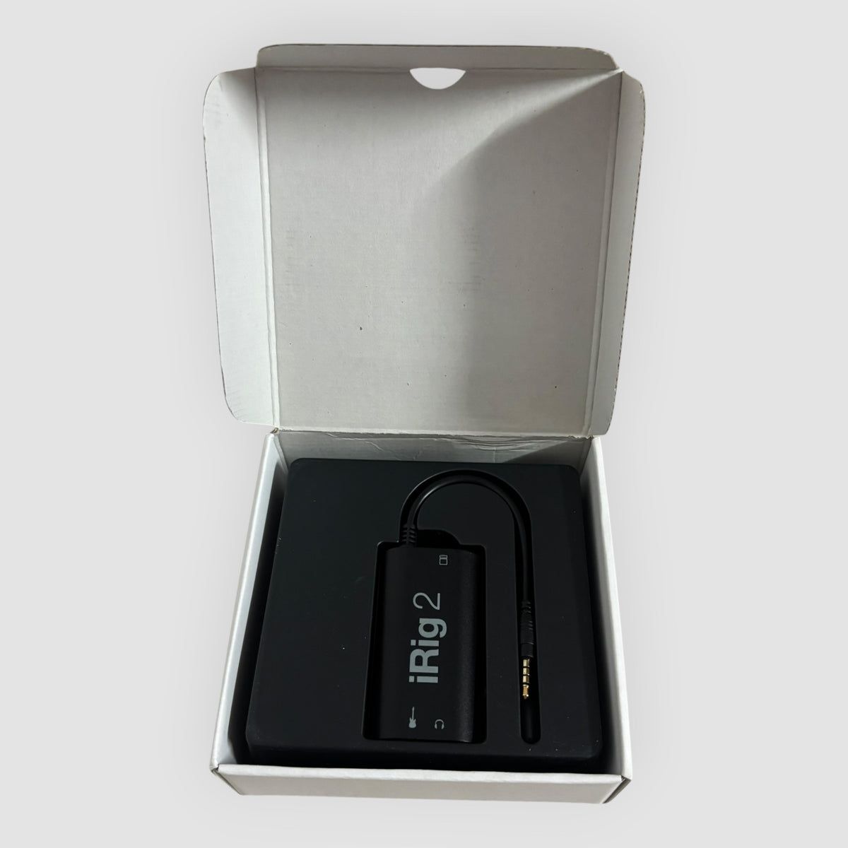 IK Multimedia iRig 2 – Interface de Áudio para Guitarra e Baixo