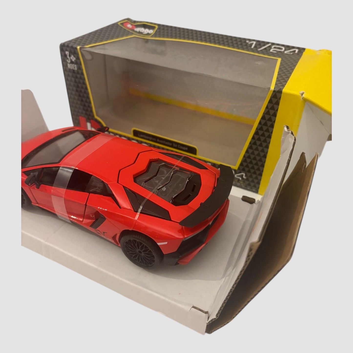 Bburago Lamborghini Aventador SV Coupé 1:24 (Vermelho)
