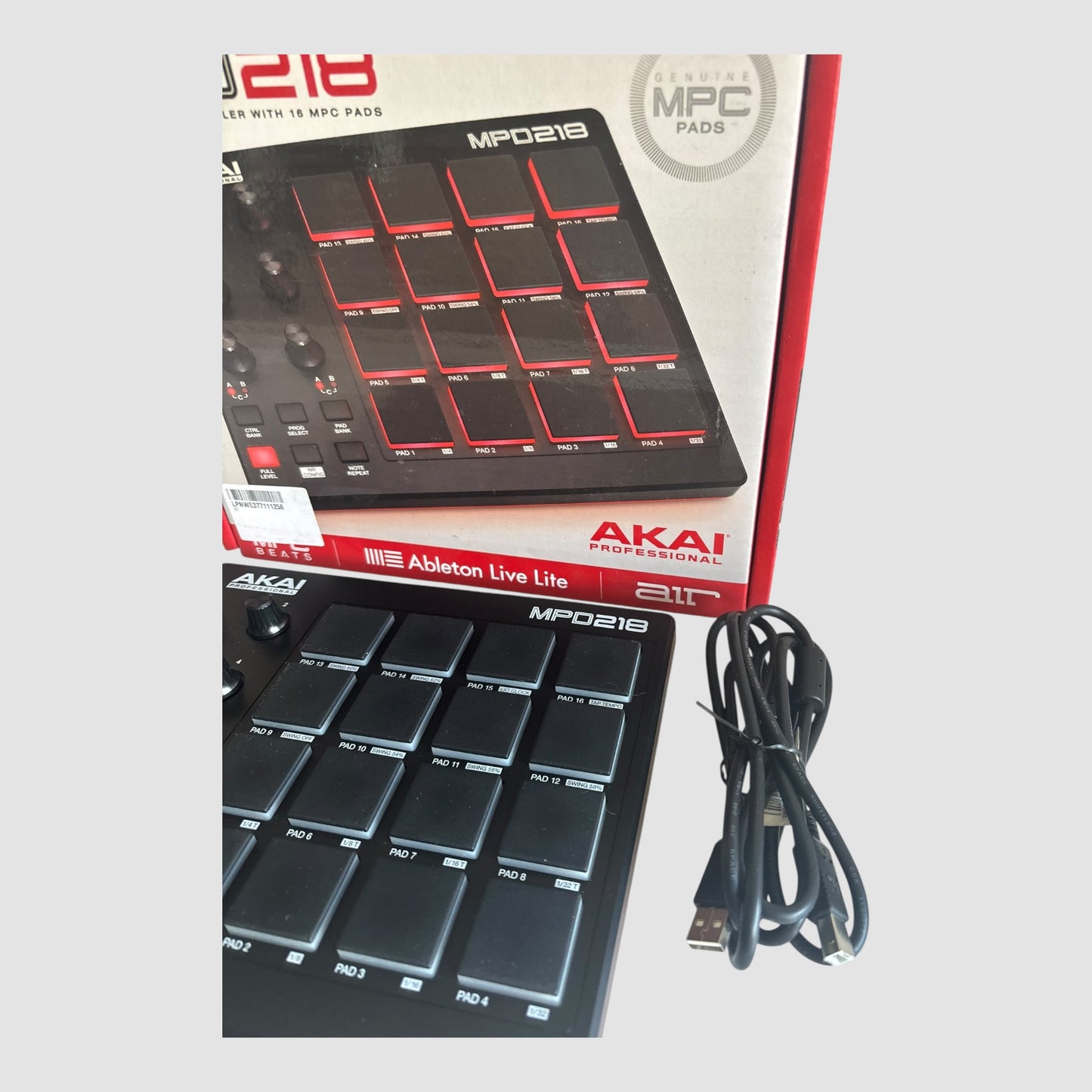 Akai Professional MPD218 Controlador midi usb com 16 Pads MPC