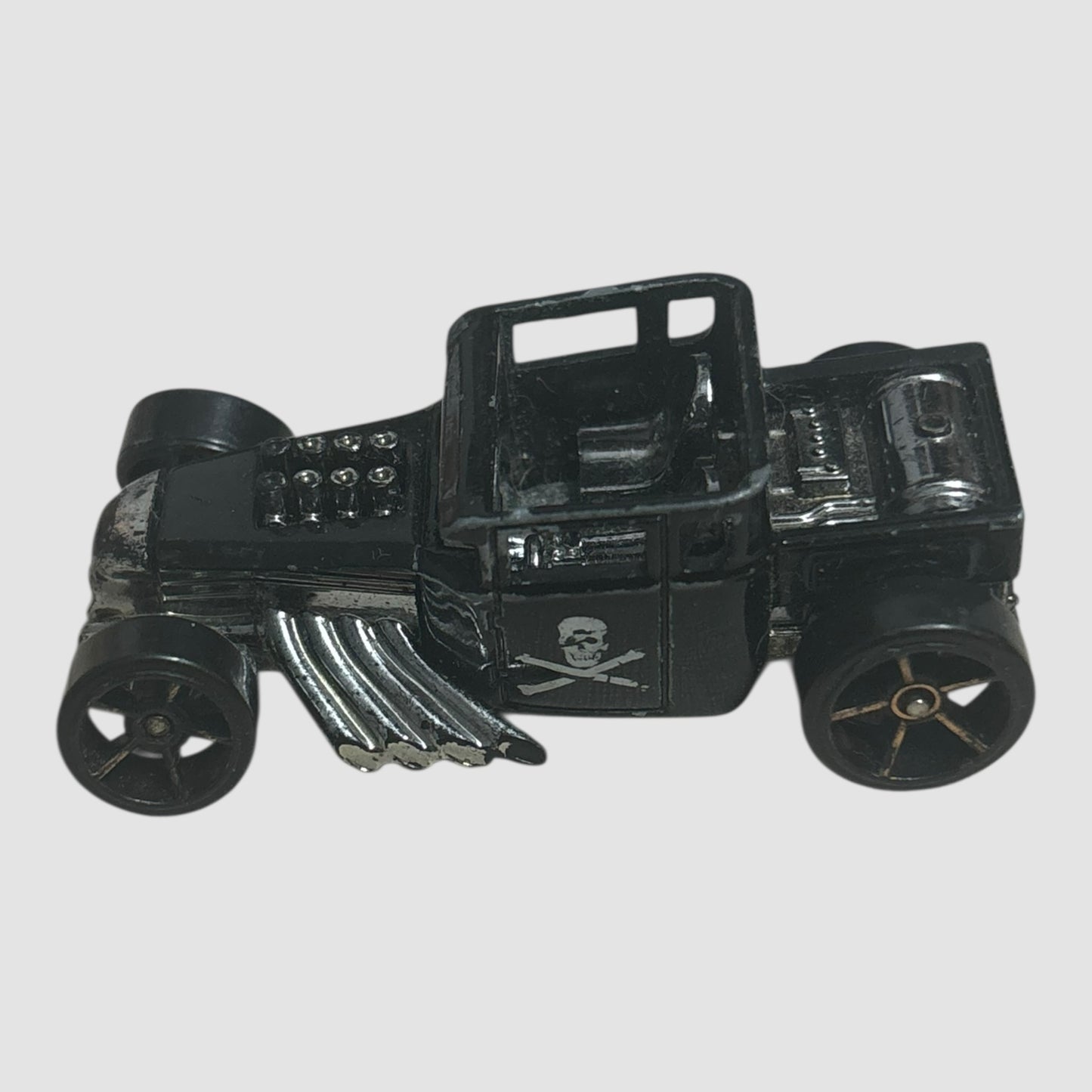 Carro miniatura Bone Shaker preto