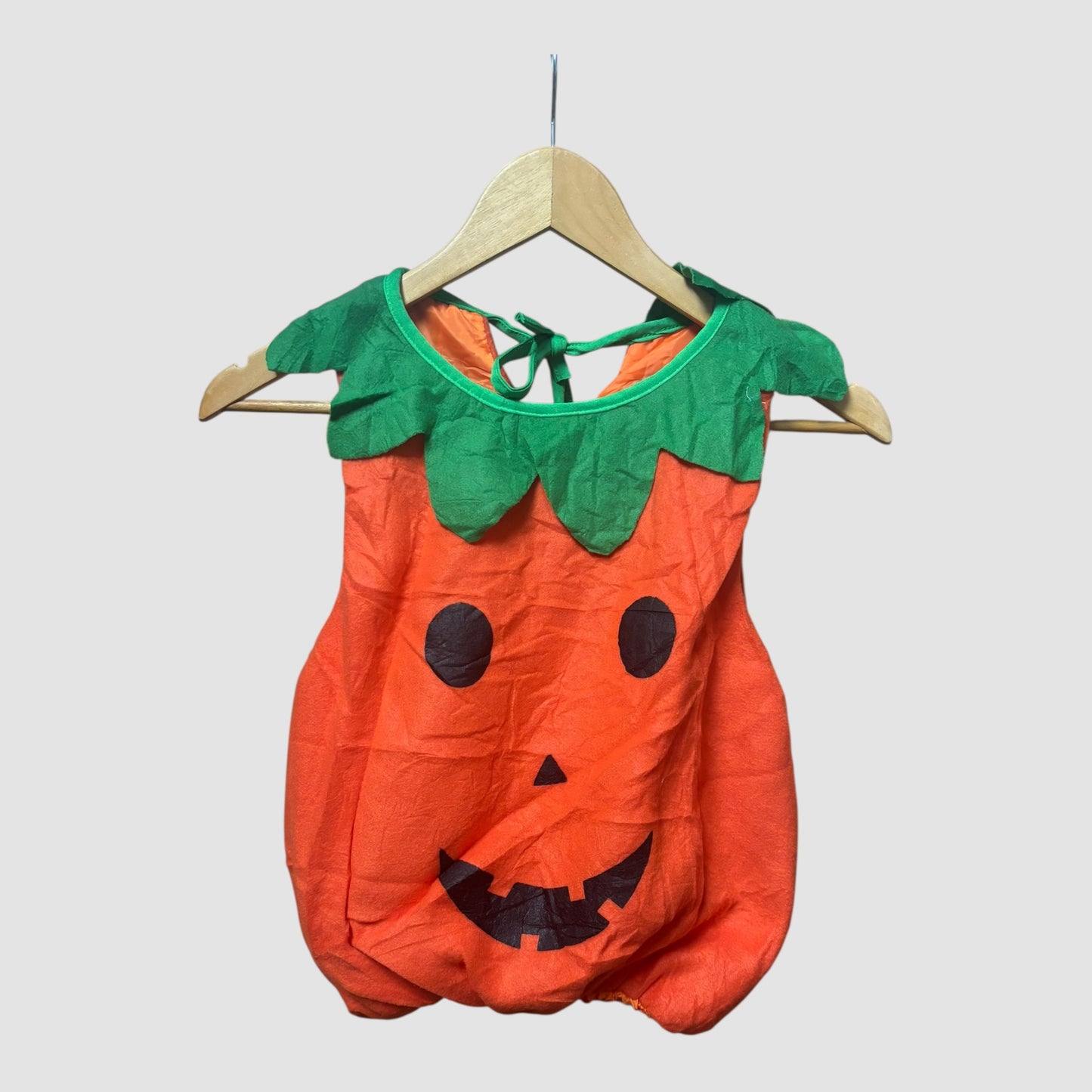 Disfarce abóbora bebé 2/4 anos Novo