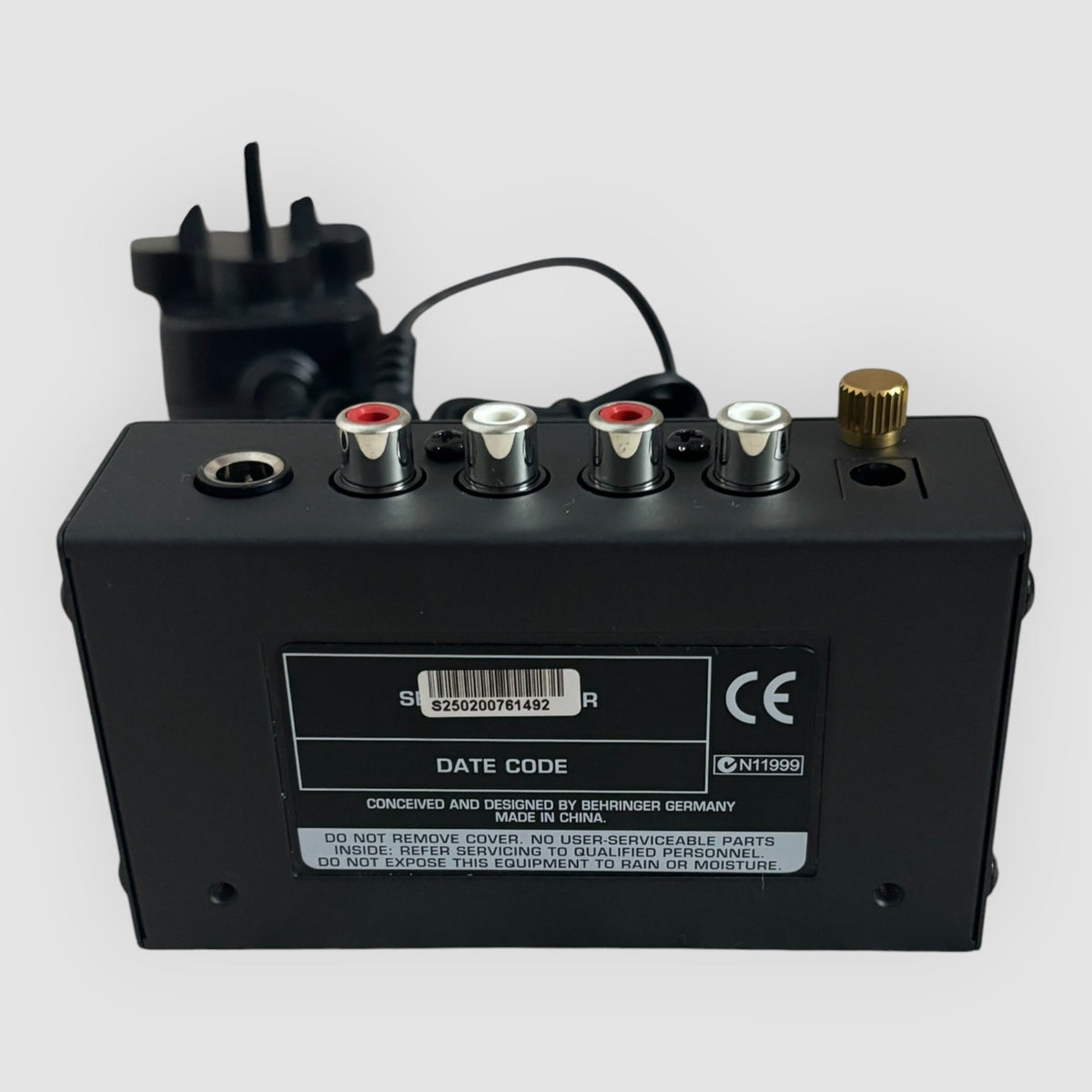 Pré-Amplificador Phono Behringer MicroPhono PP400