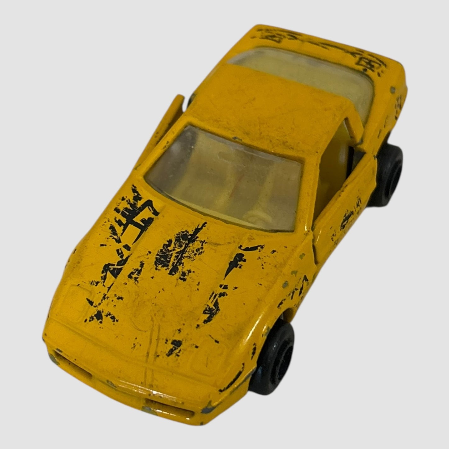 Carro miniatura Majorette Chevrolet Corvette amarelo