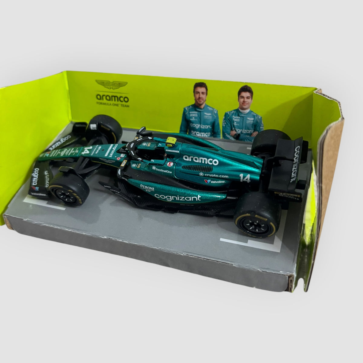 Carro Fórmula 1 Aston Martin AMR23 #14 Fernando Alonso – Bburago 1:43