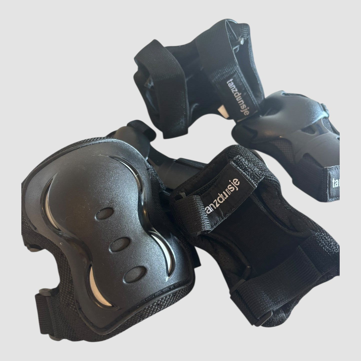 Conjunto de Proteções para Patins Skate e Trotinete Preto