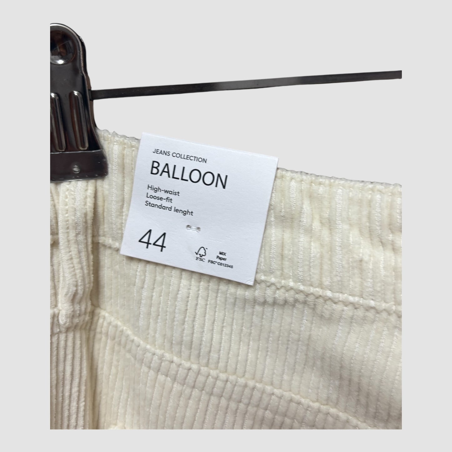 Calças bombazina Ballon hight Waist tamanho 44 Mango Novas