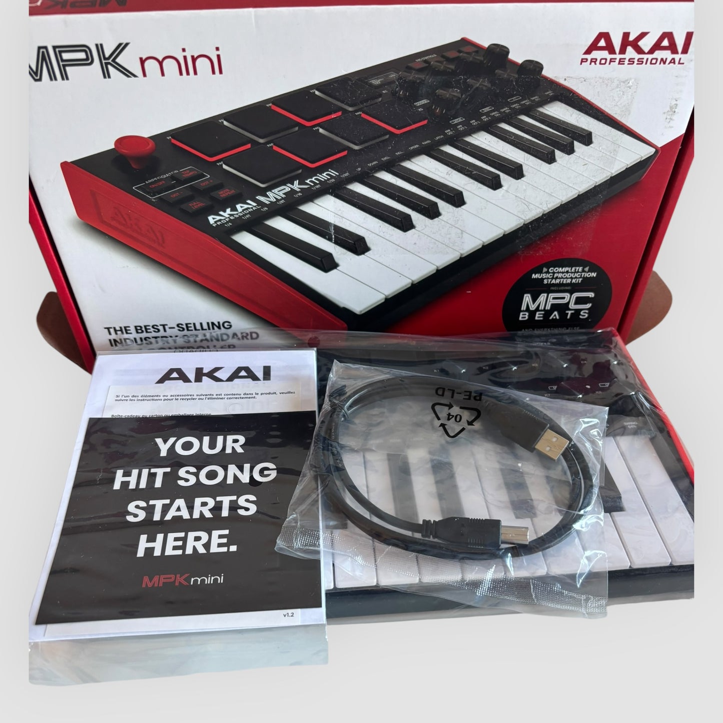 Akai Professional MPK Mini MK3  Teclado Controlador MIDI usb 25 Teclas  Novo