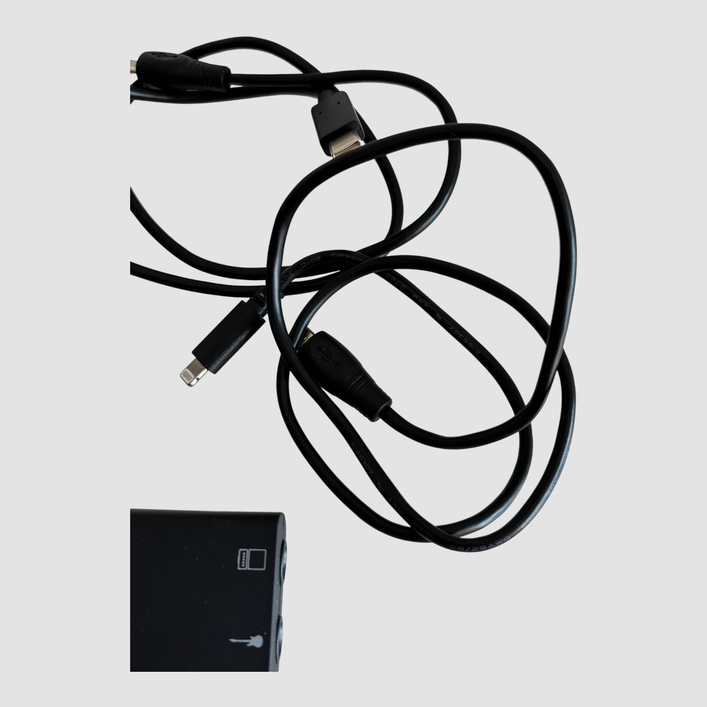 IK Multimedia iRig HD 2 Interface de Áudio para Guitarra iPhone iPad Mac PC