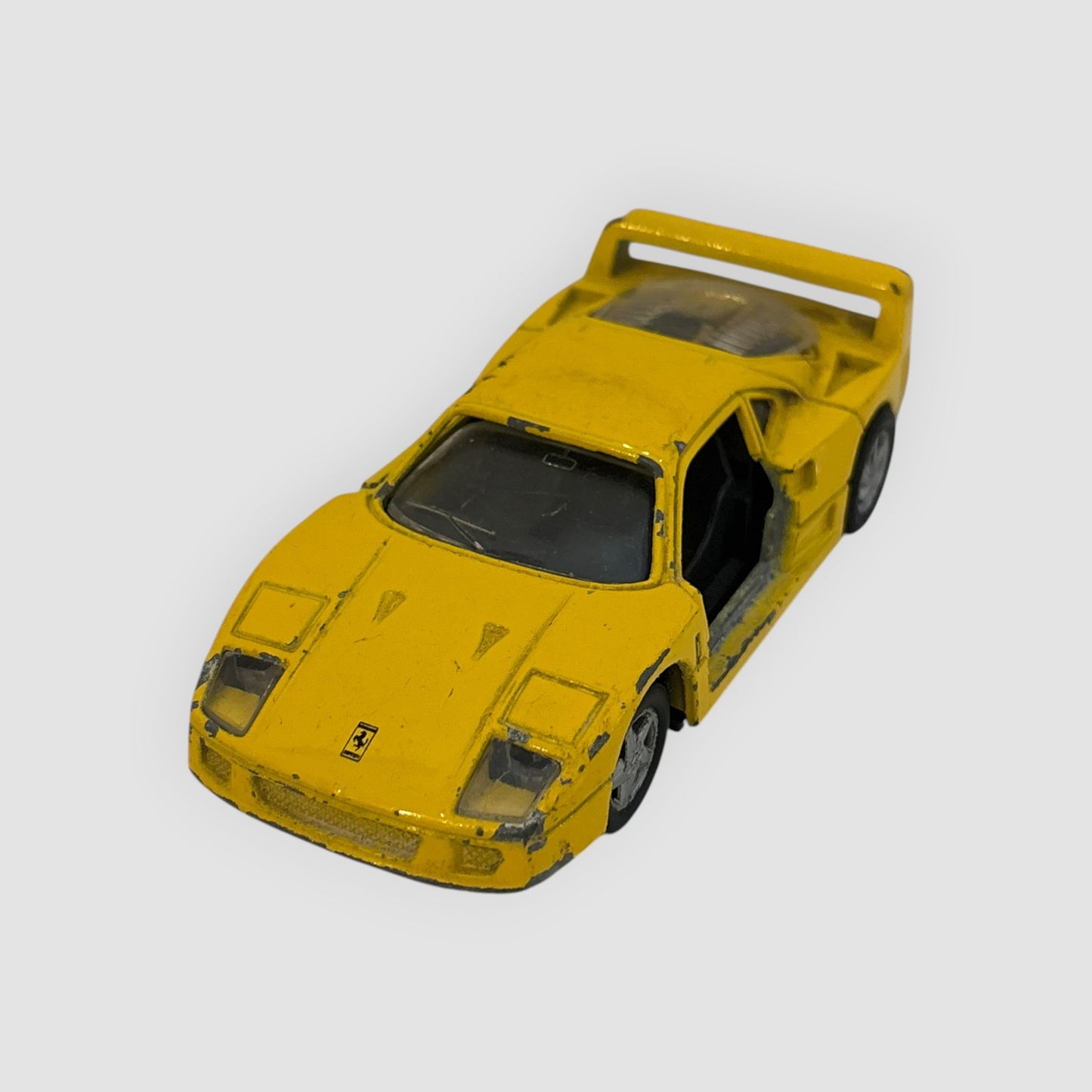 Maisto Ferrari F40 Amarelo 1:39 com Portas Funcionais