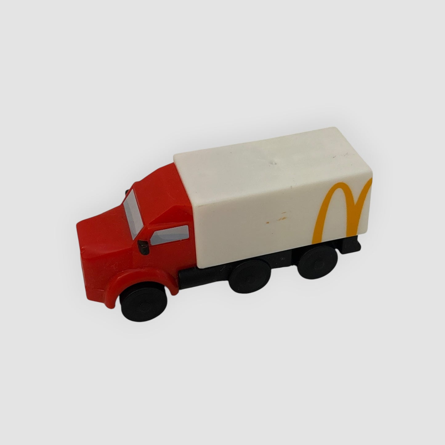 Camião McDonald’s Happy Meal 2025
