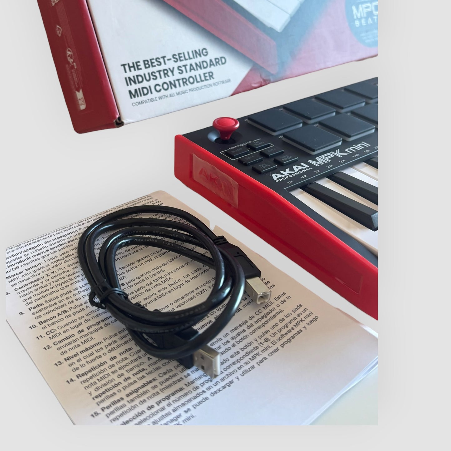 Akai Professional MPK Mini mk3 Controlador MIDI usb 25 Teclas Novo