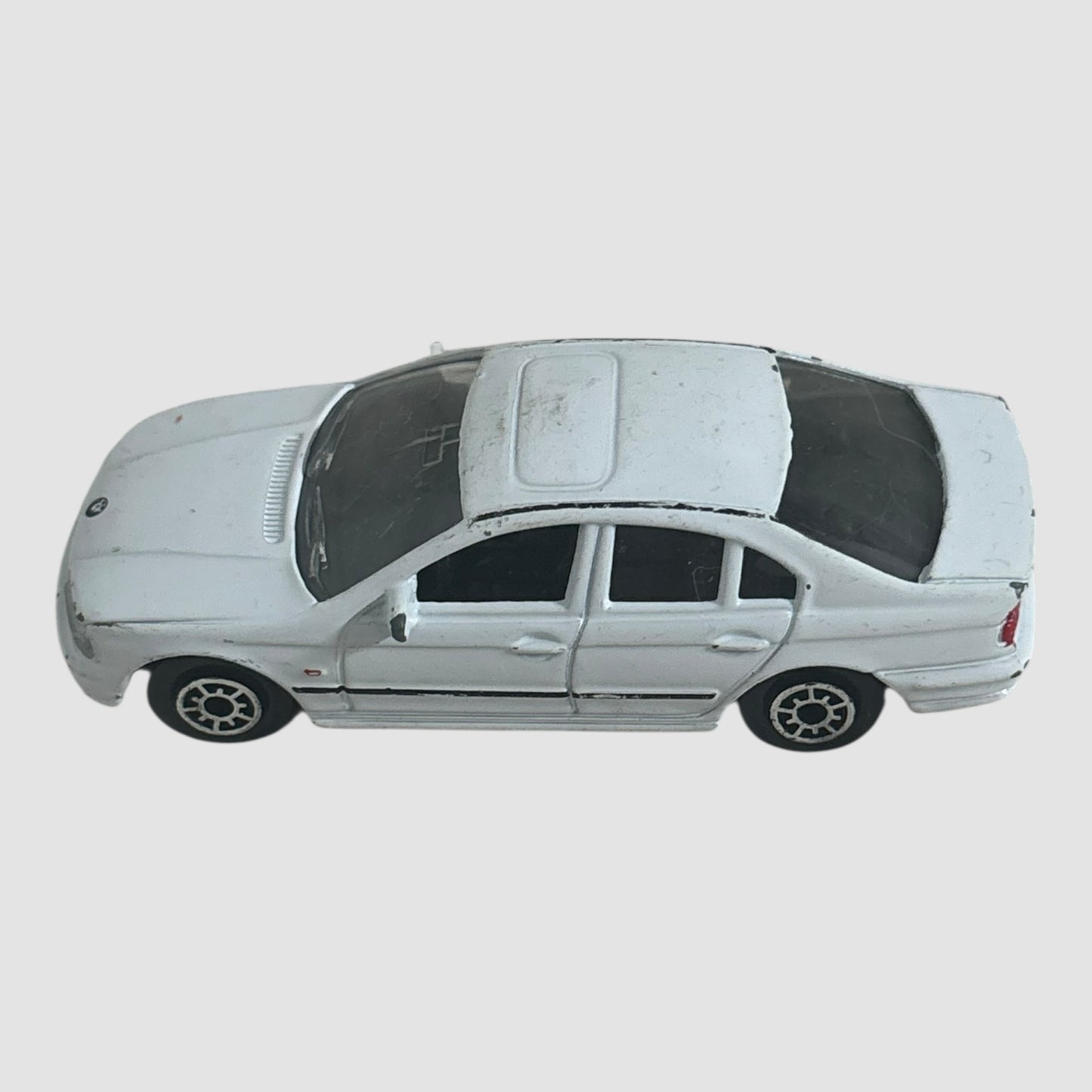 BMW 535i branco miniatura Welly