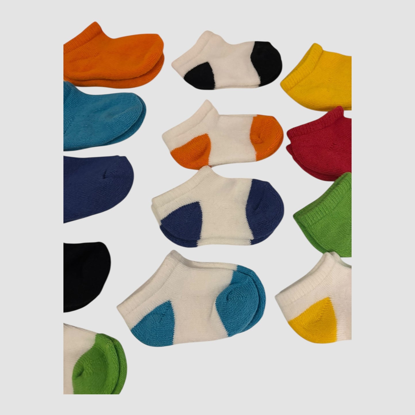 Pack 13 Pares de Meias acolchoadas Criança Amazon Essentials 2-3 Anos Multicolor