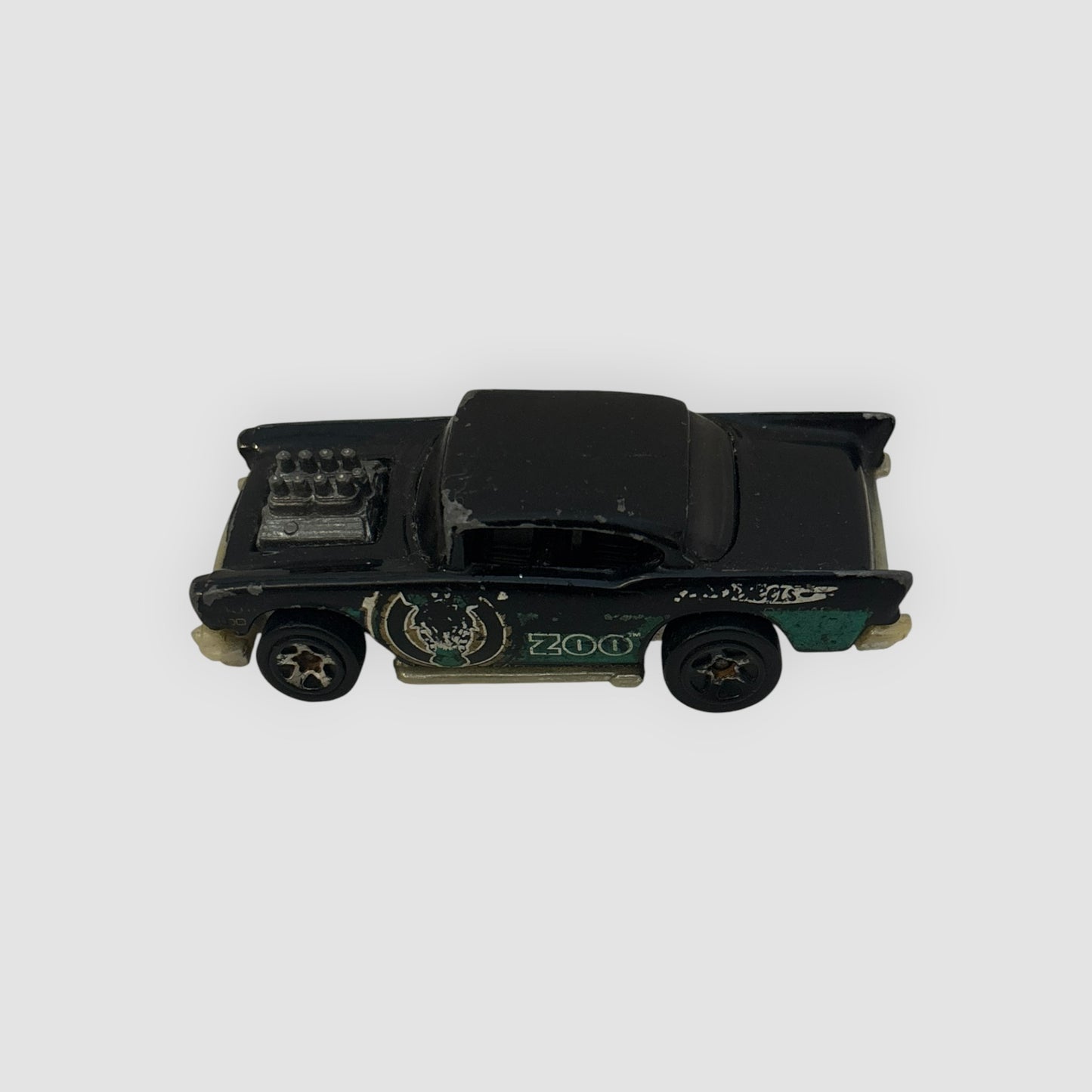 Hot Wheels ’57 Chevy Preto Custom 300