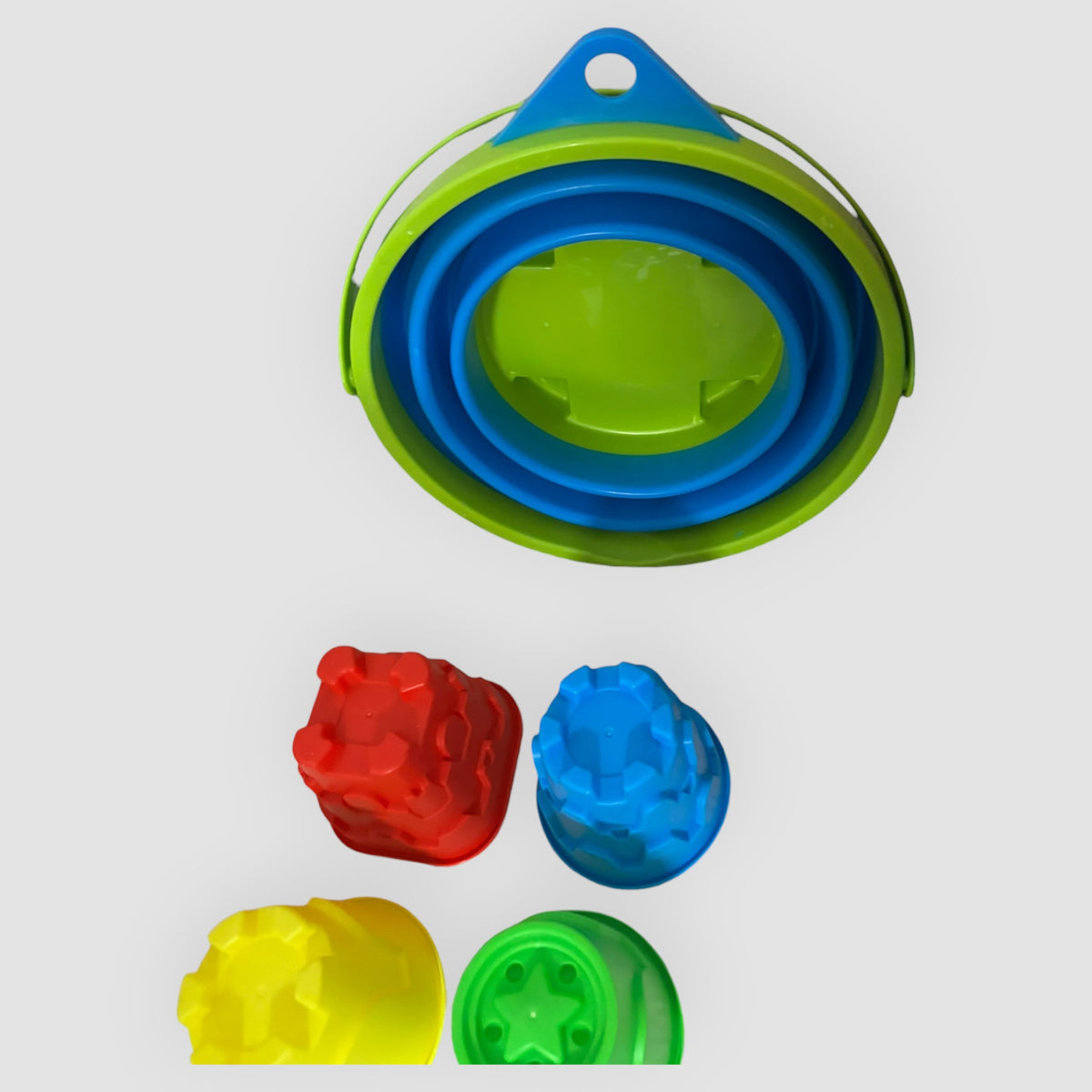 Fegalop Kit Brinquedos de Praia 14 Peças – Balde, Camião e Moldes
