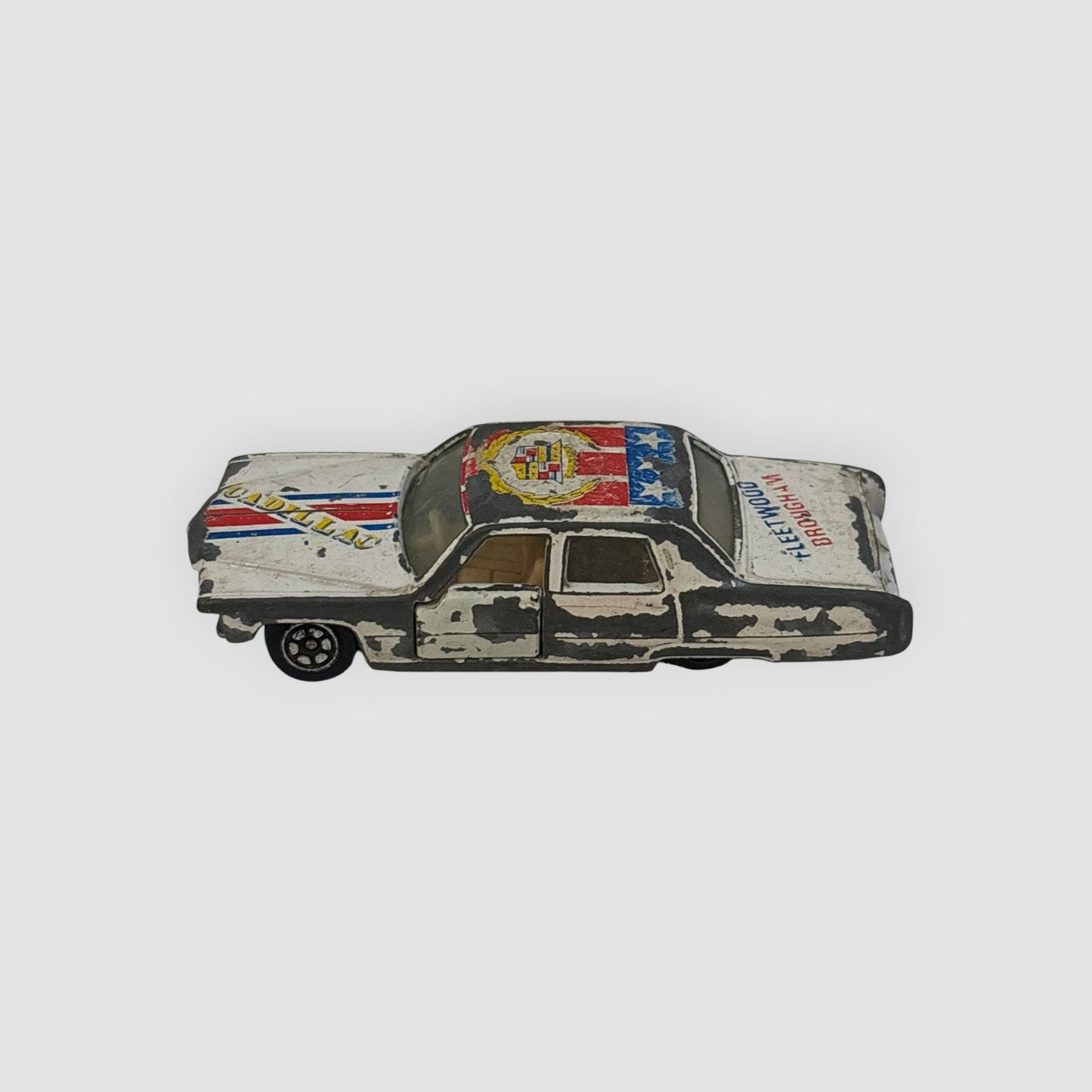 Yatming Cadillac Fleetwood Brougham Fleetwood 1:64 Vintage