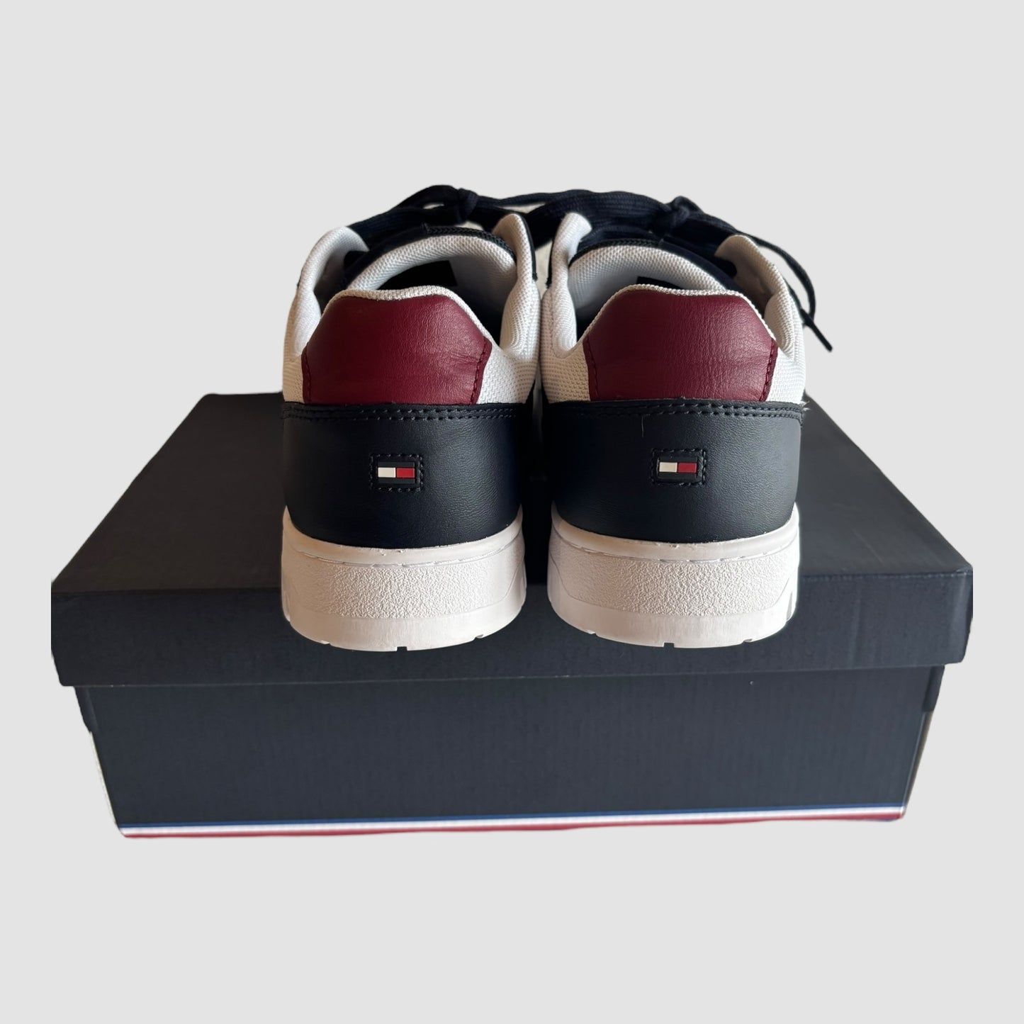 Sapatilhas Tommy Hilfiger homem tamanho 40