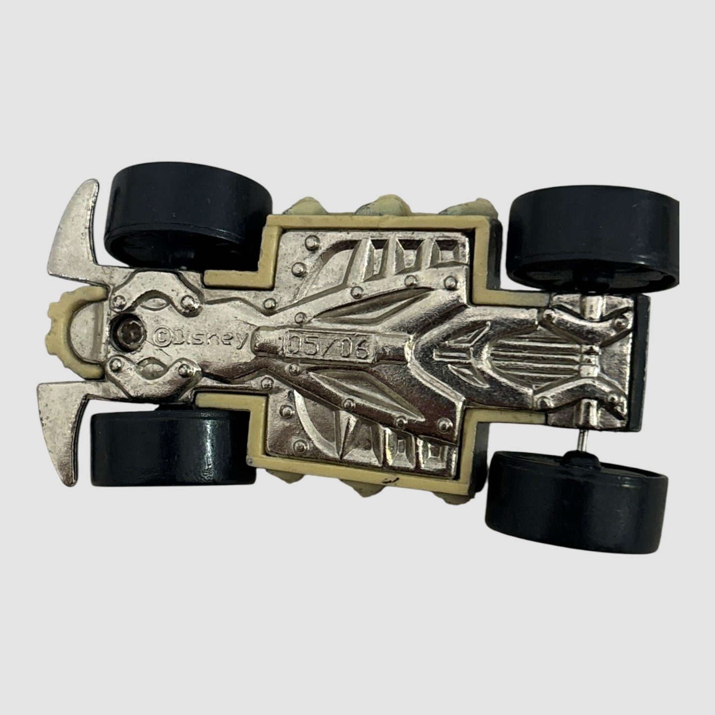 Carro miniatura Disney fantasia esqueleto