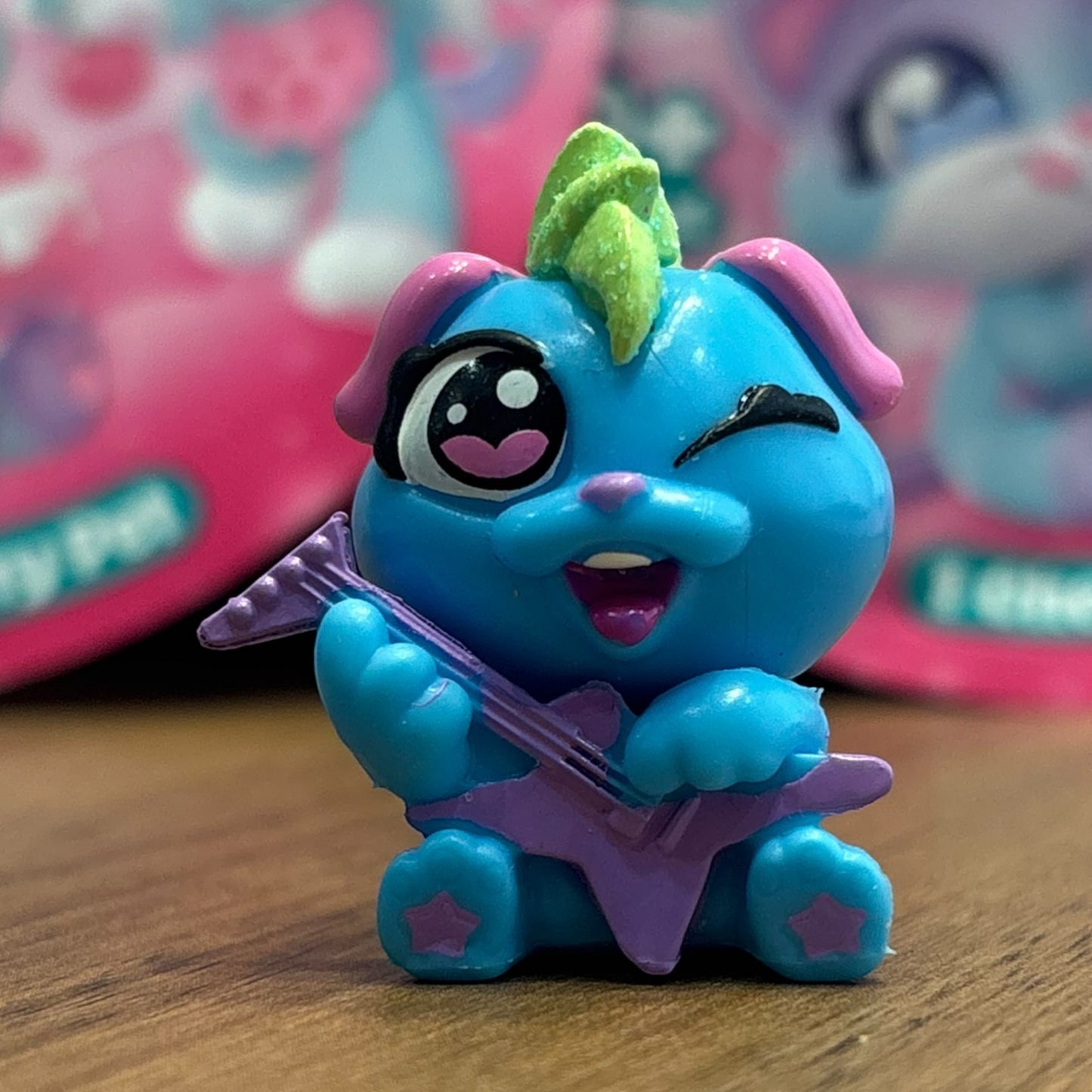 Cherry Pets Sweet Twins Stevie 12B Cão Azul com Guitarra Play Pals