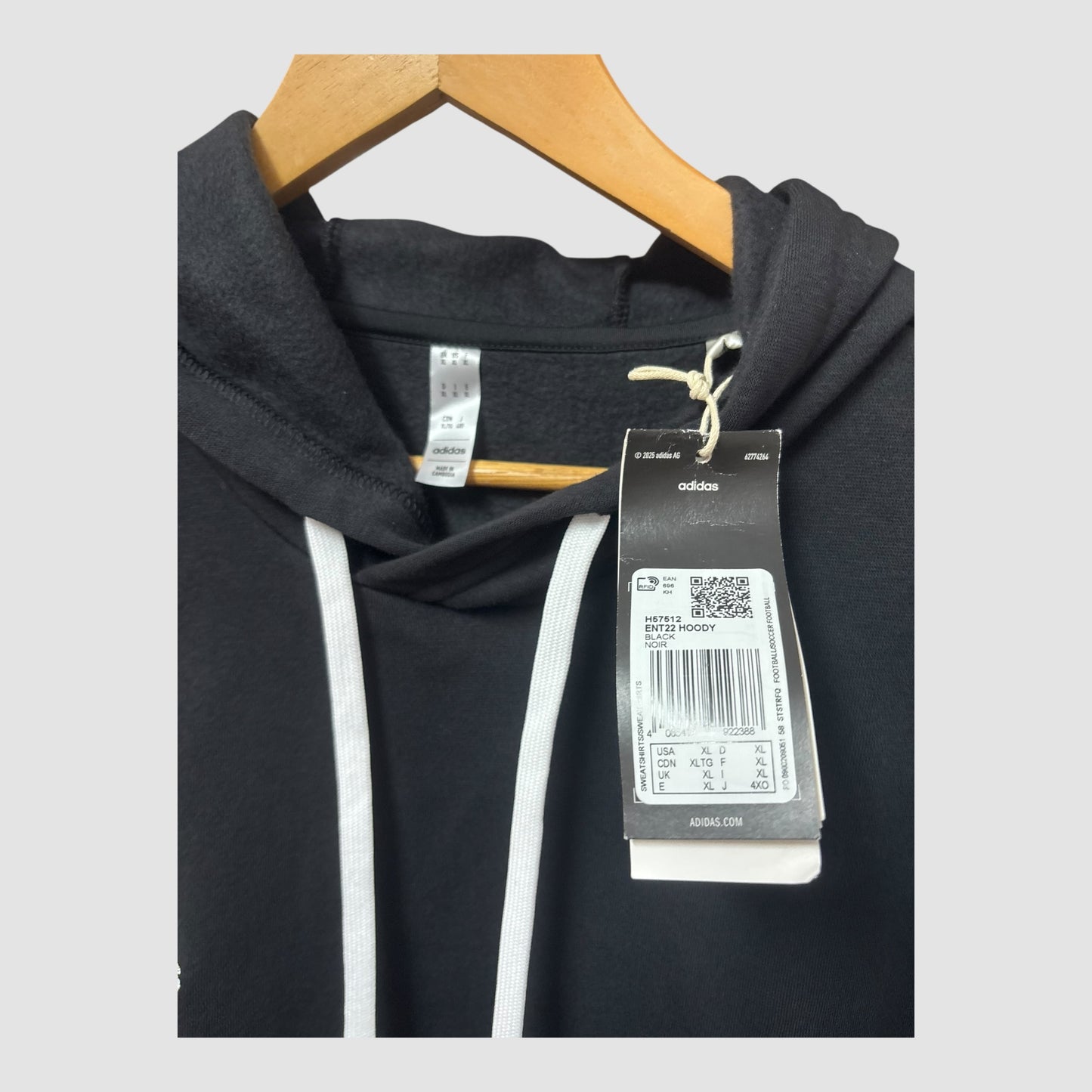 Sweatshirt Adidas com capuz  homem XL nova com etiqueta