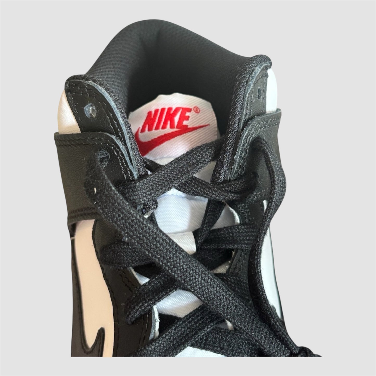 Sapatilhas Nike Dunk High tamanho 39 Pretas Novas