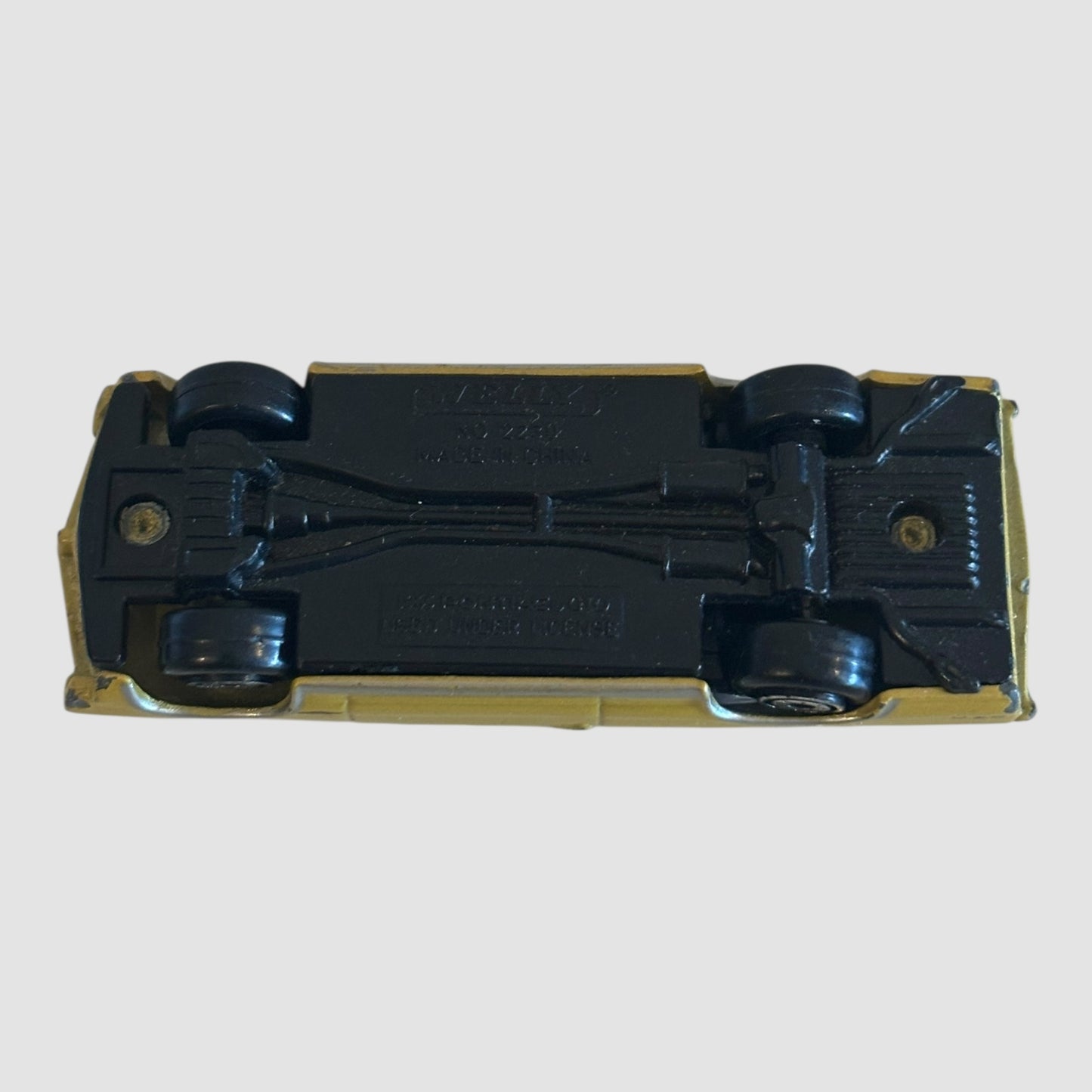 Welly Pontiac GTO Dourado Loose