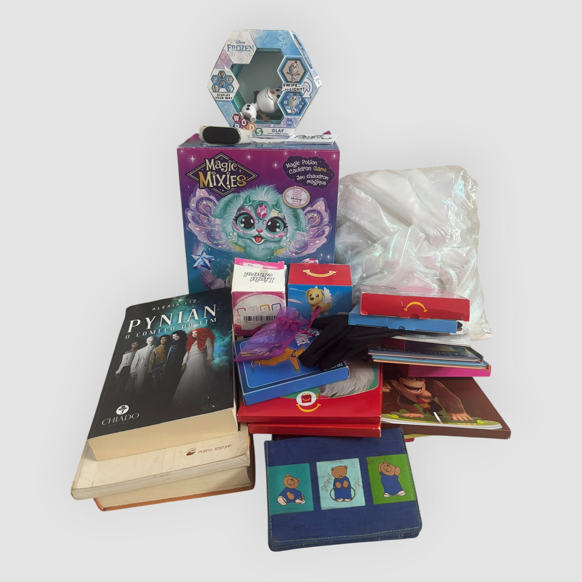 Lote de Brinquedos, Jogos e Livros de Menina – Vários Artigos