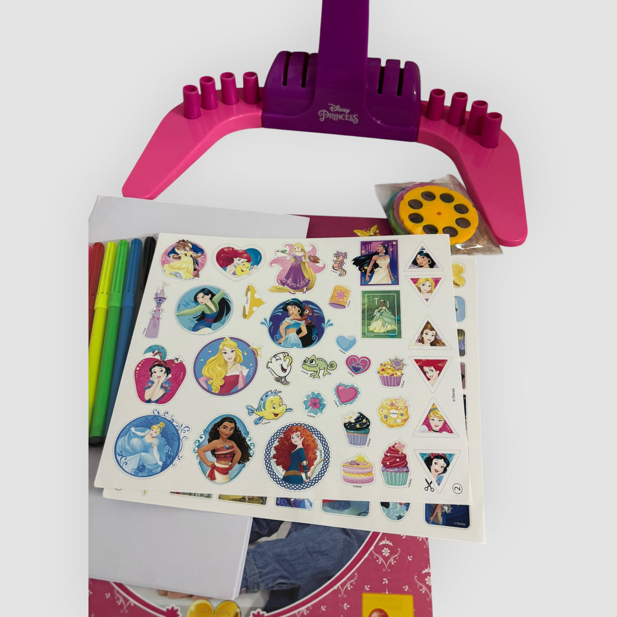 Disney Princesas – Escola de Desenho com Projetor Lisciani – Novo